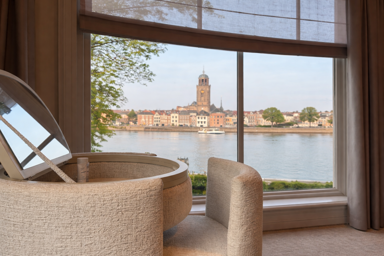 Yome Collection Over Ons | YOME Collection Vanity Tafels – Yomecollection.nl